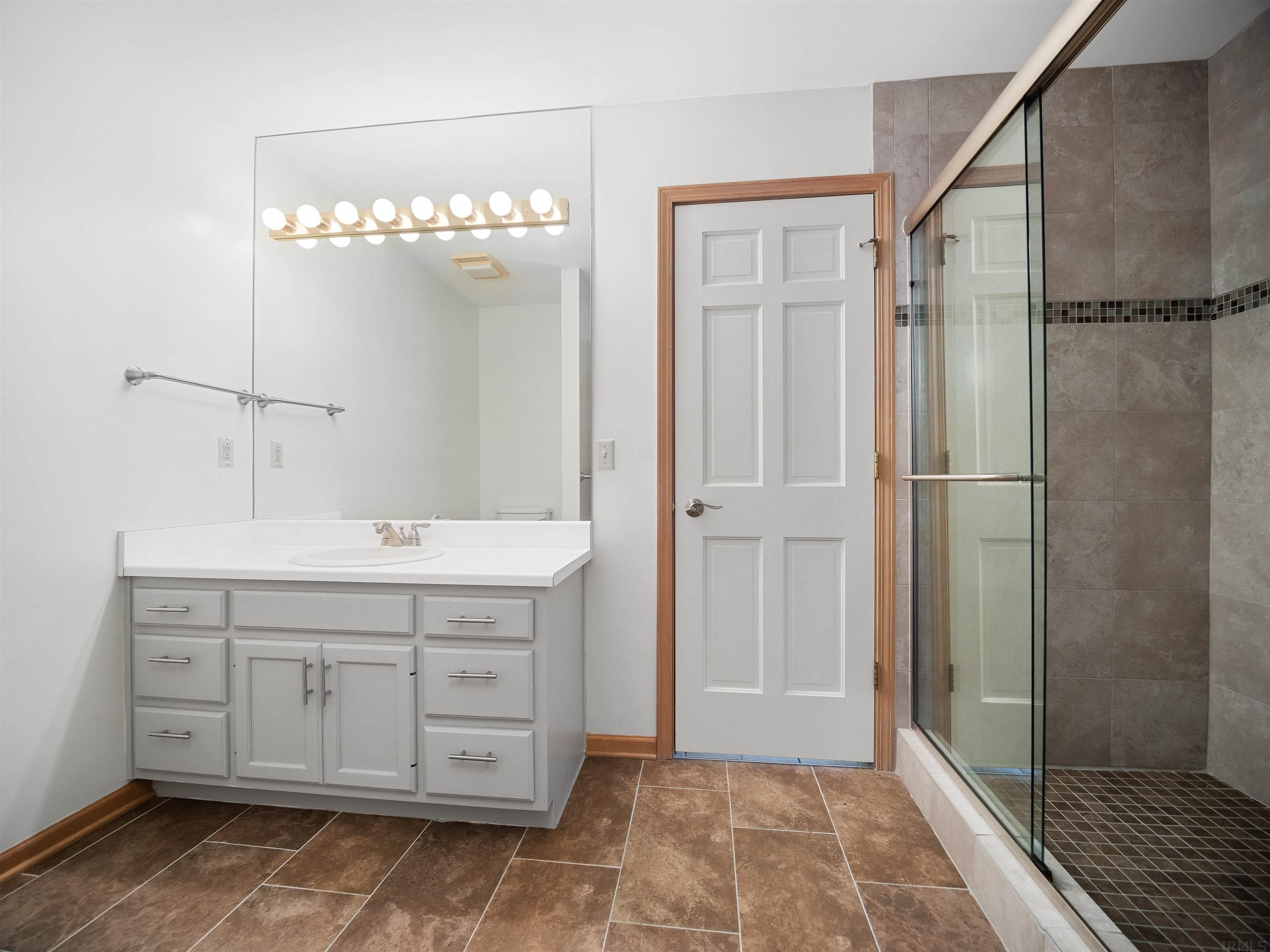 4530 Piazza Circle Fort Wayne, IN 46804 - Photo 19 of 35
