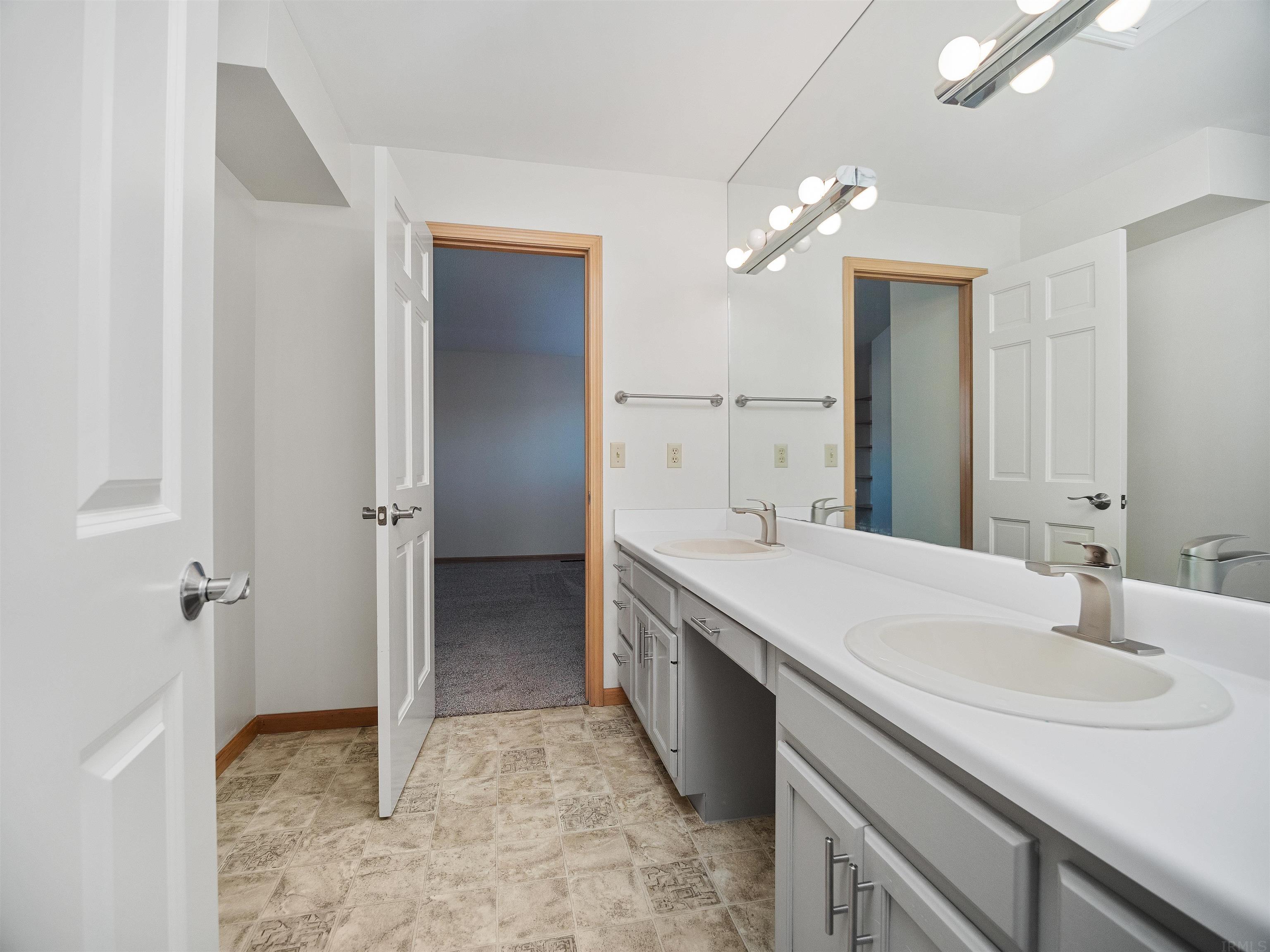 4530 Piazza Circle Fort Wayne, IN 46804 - Photo 25 of 35