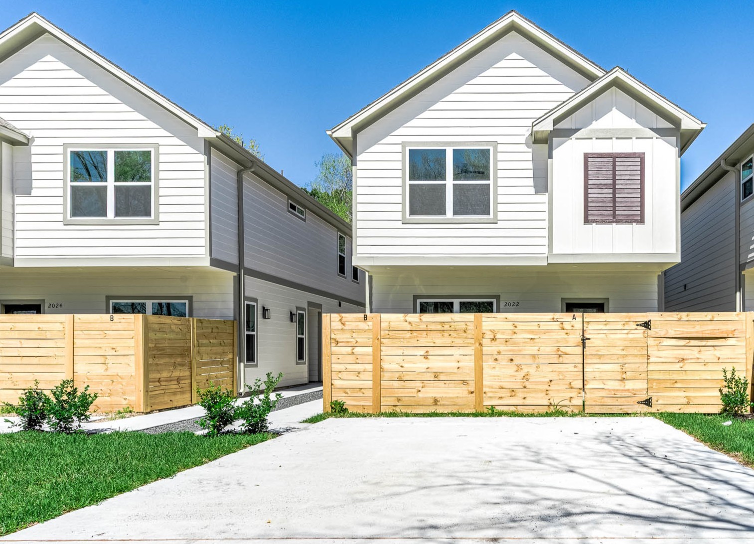 2022 Hampton Street, Unit A B Houston, TX 77088 - Photo 1 of 31 a view of a house with a yard