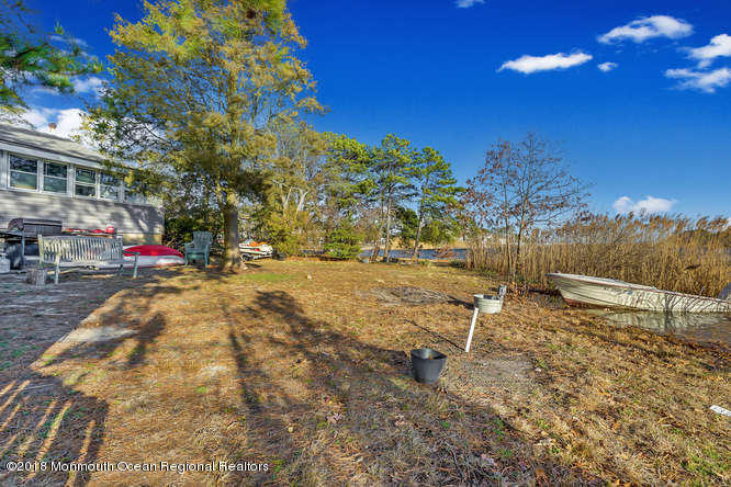 51 Tunes Brook Drive Brick, NJ 08723 - Photo 17 of 38 51 Tunes Brook Dr Brick NJ-small-028-33-