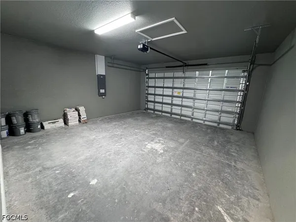 $2,400 | 1305 North Andover Drive, LaBelle, FL 33935