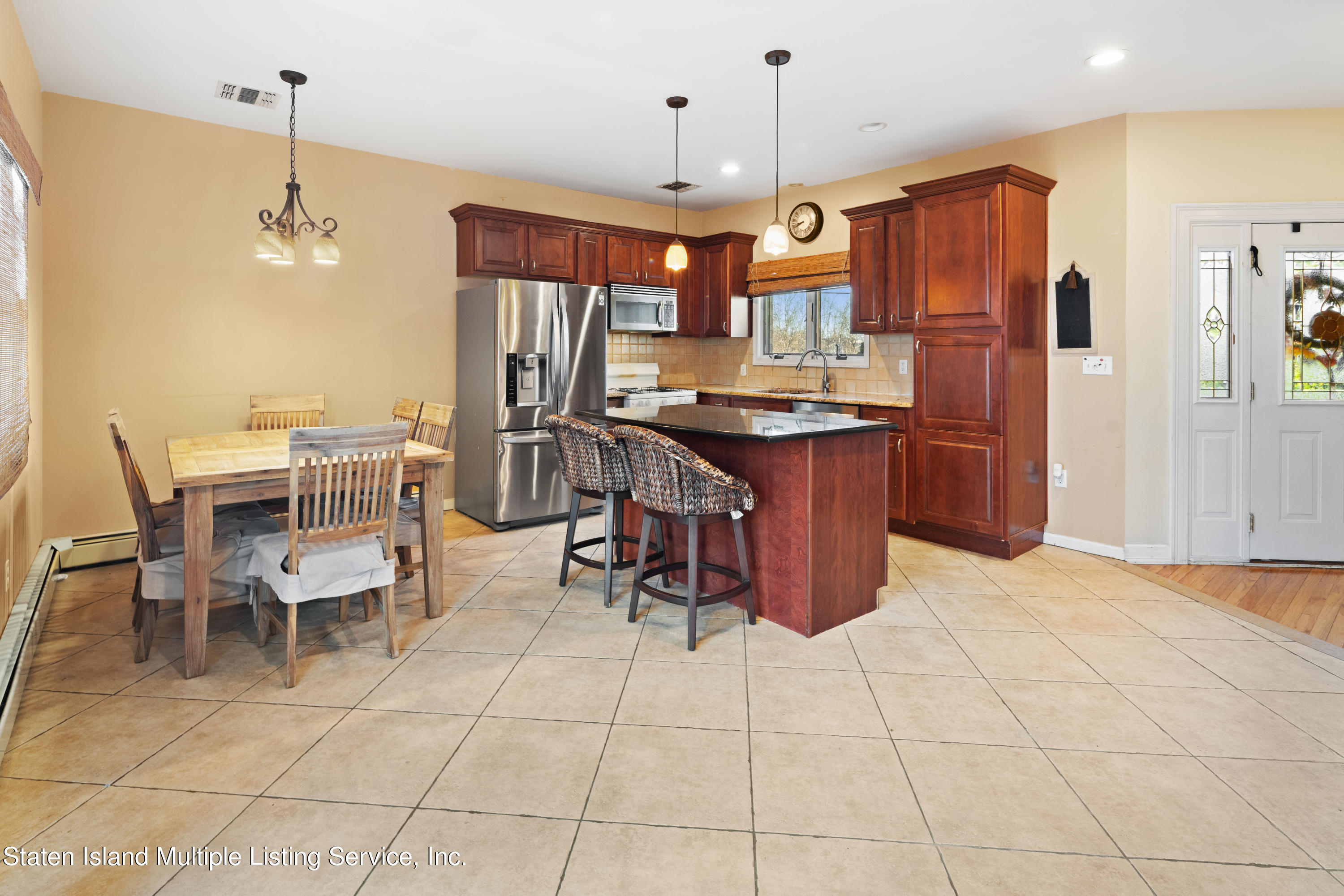 98 Brandis Avenue Staten Island, NY 10312 - Photo 12 of 36 DSC05788