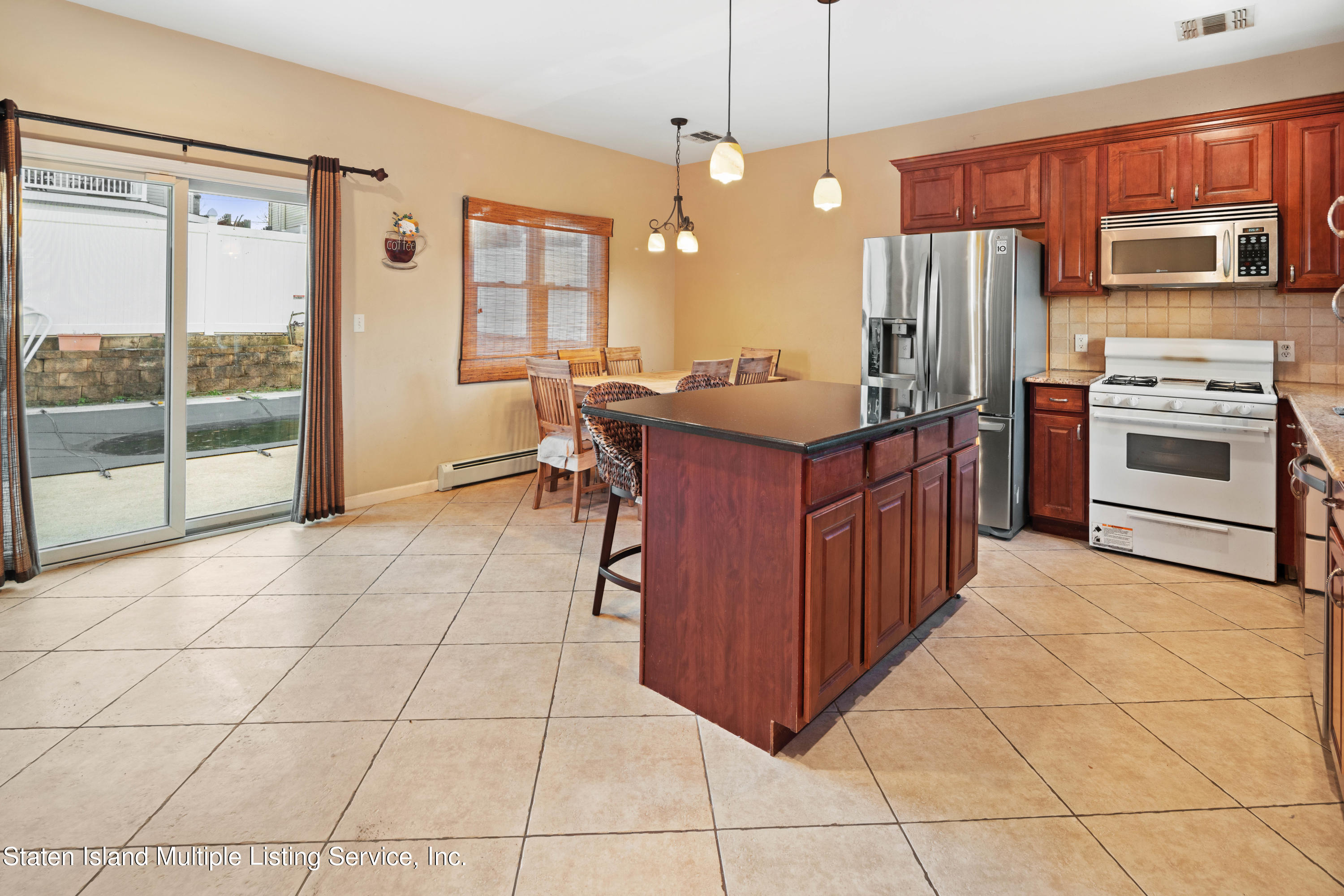 98 Brandis Avenue Staten Island, NY 10312 - Photo 14 of 36 DSC05797