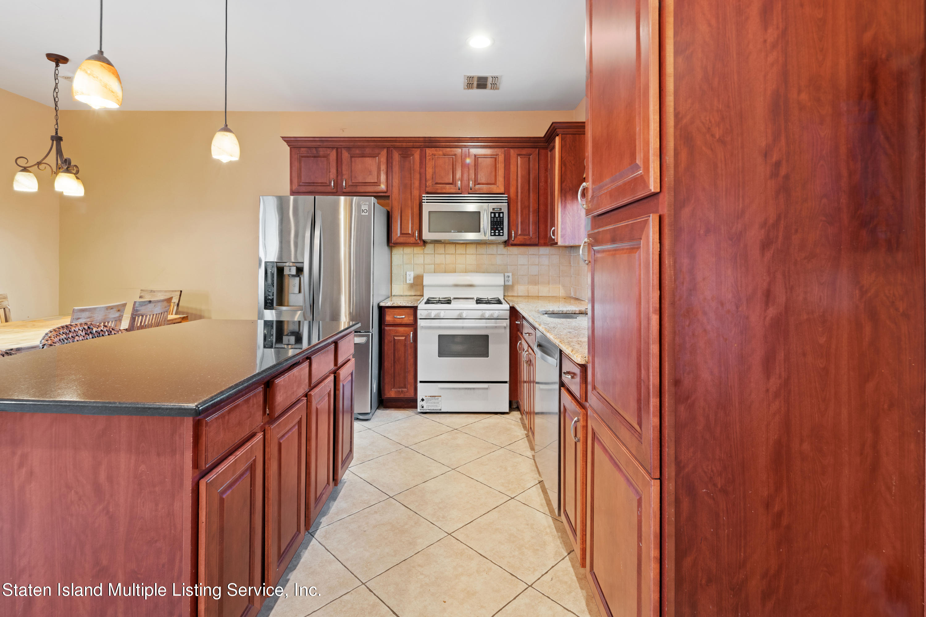 98 Brandis Avenue Staten Island, NY 10312 - Photo 15 of 36 DSC05800