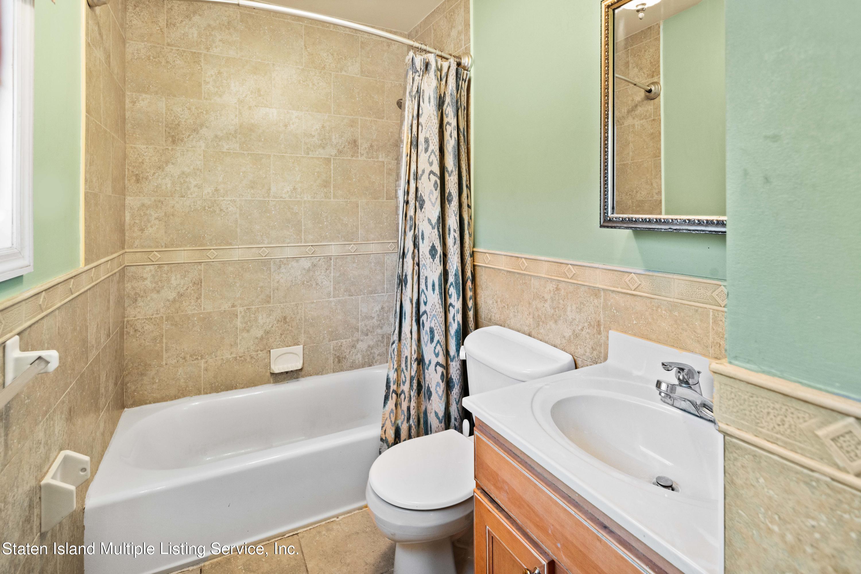 98 Brandis Avenue Staten Island, NY 10312 - Photo 21 of 36 DSC05844