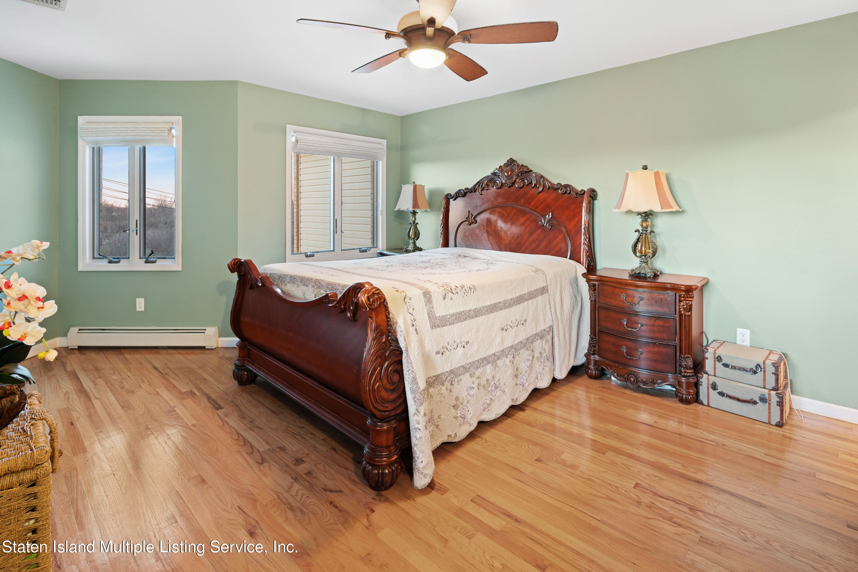 98 Brandis Avenue Staten Island, NY 10312 - Photo 26 of 36 DSC05863