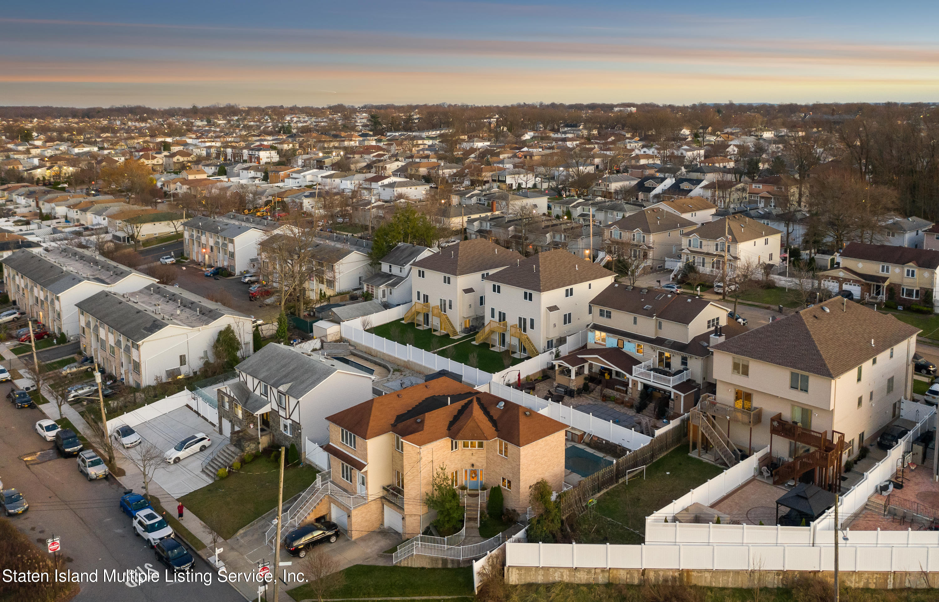 98 Brandis Avenue Staten Island, NY 10312 - Photo 3 of 36 DJI_0530