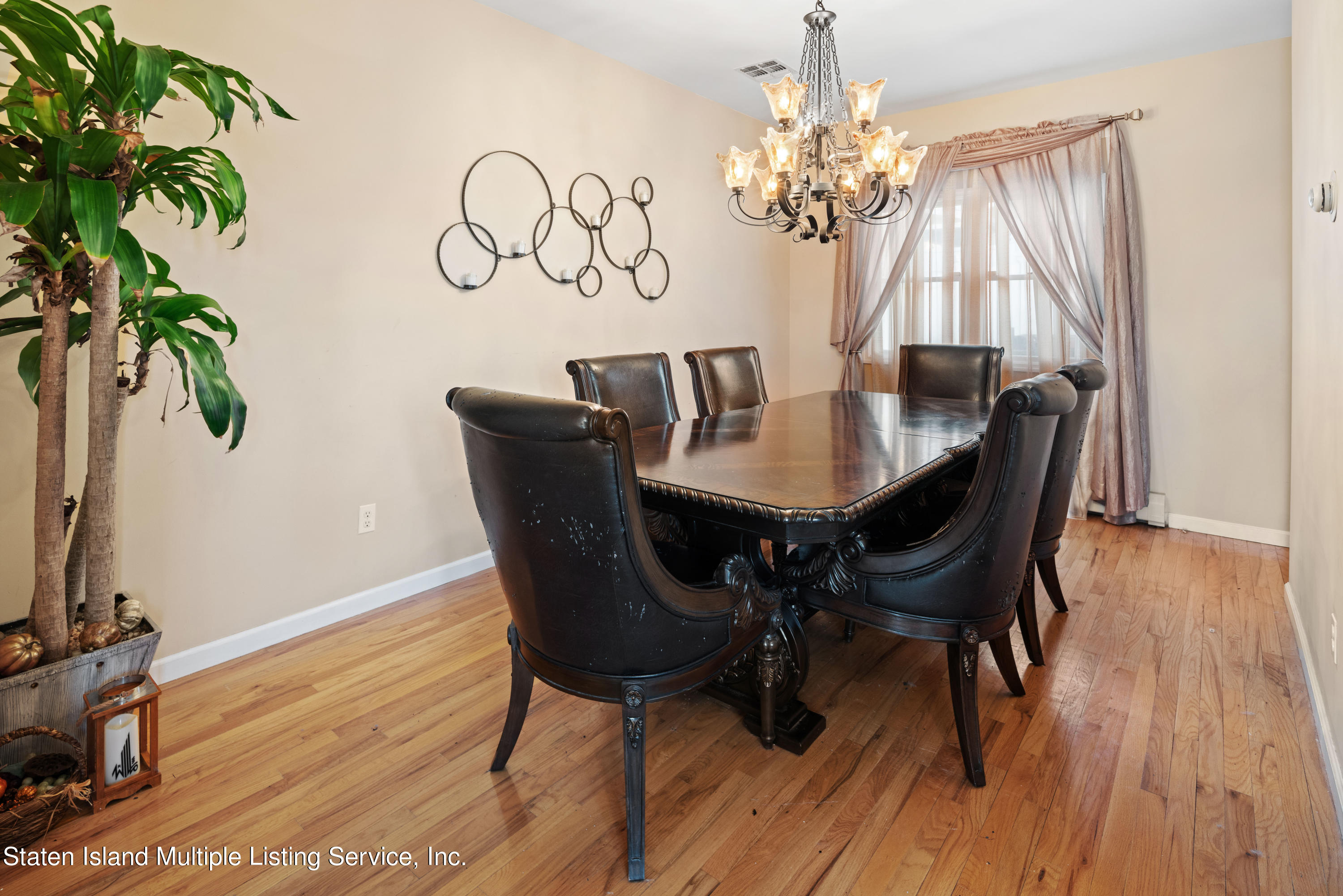 98 Brandis Avenue Staten Island, NY 10312 - Photo 10 of 36 DSC05776