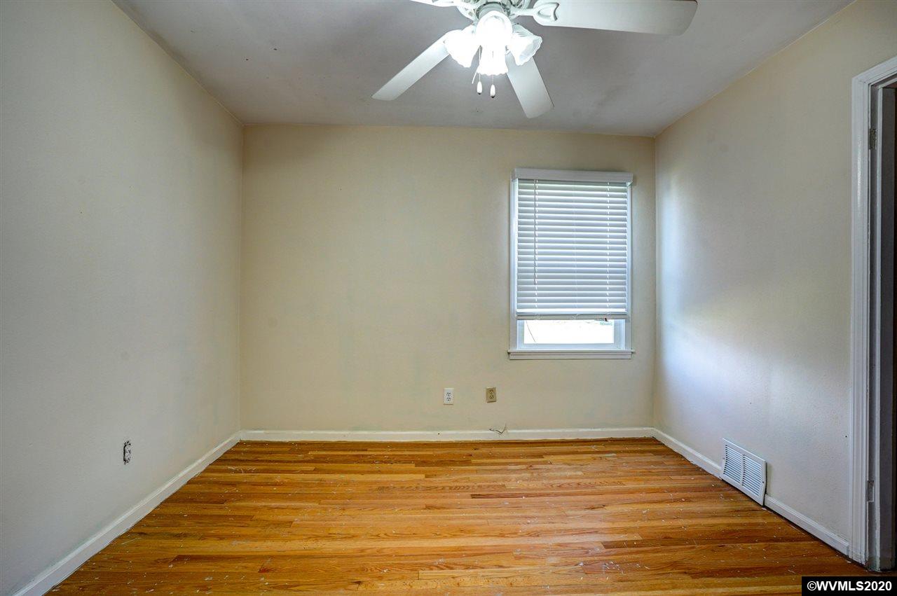 1415 Southwest Walnut Street Albany, OR 97321 - Photo 26 of 33