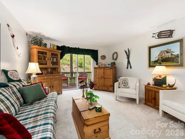 $315,000 | 2903 Sagamore Lane, Asheville, NC 28806