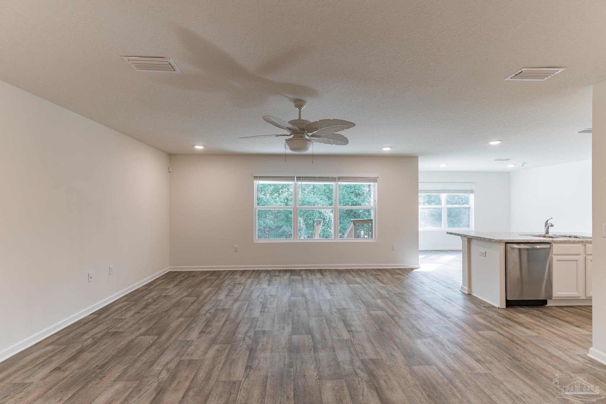 4642 Perception Circle Milton, FL 32570 - Photo 6 of 31