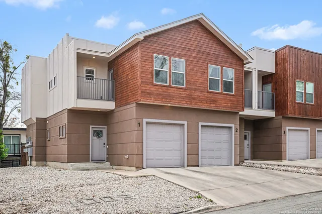 $360,000 | 1002 Morningside Drive, Unit 1, Terrell Hills, TX 78209