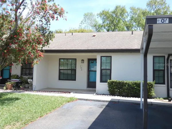 $249,900 | 2211 Eisenhower Drive, Unit 106, Dunedin, FL 34698
