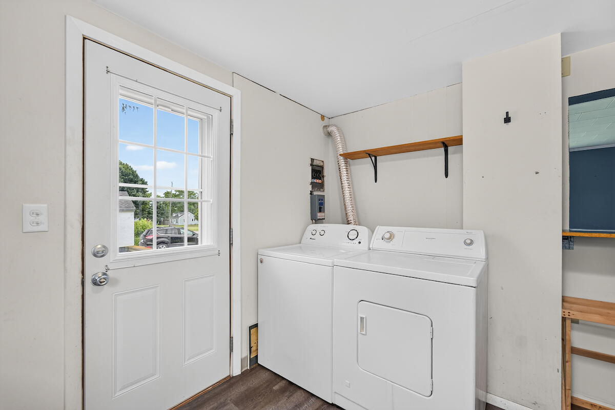 4124 21st Street Racine, WI 53405 - Photo 13 of 18 Laundry