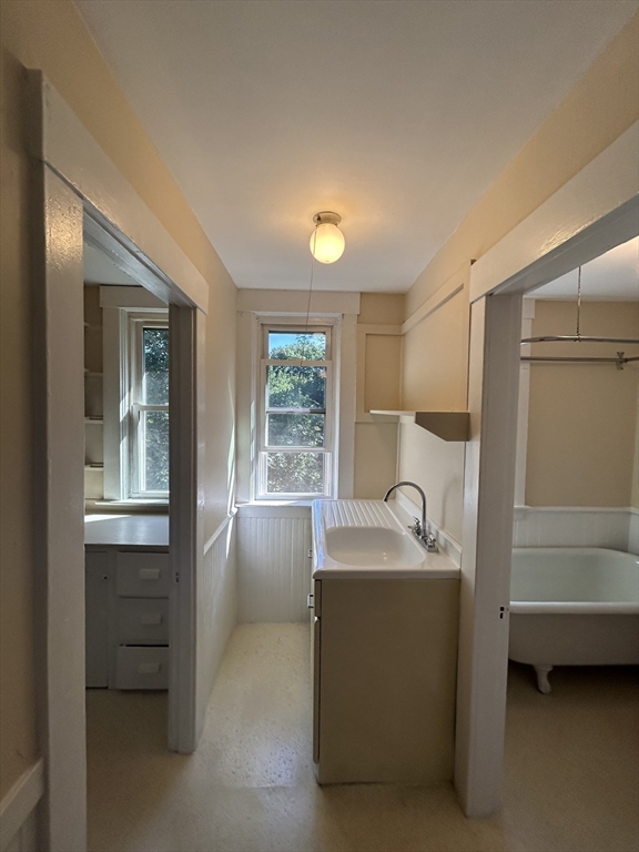 97 Ash Street Gardner, MA 01440 - Photo 5 of 14