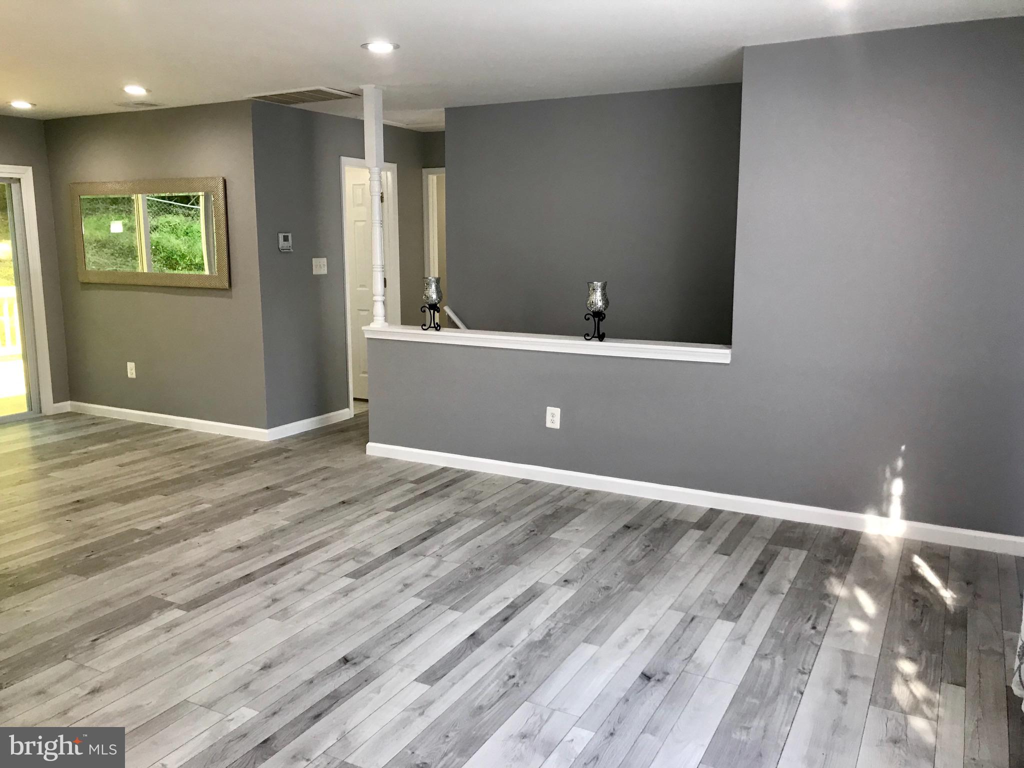 3918 Findley Road Woodbridge, VA 22193 - Photo 12 of 25 Gallery Image 12