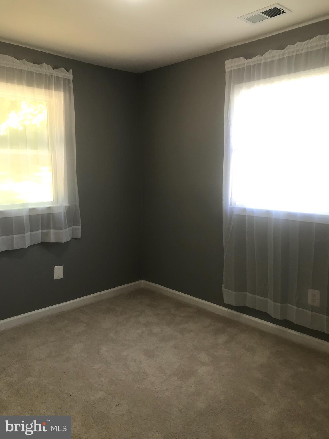 3918 Findley Road Woodbridge, VA 22193 - Photo 13 of 25 Gallery Image 13
