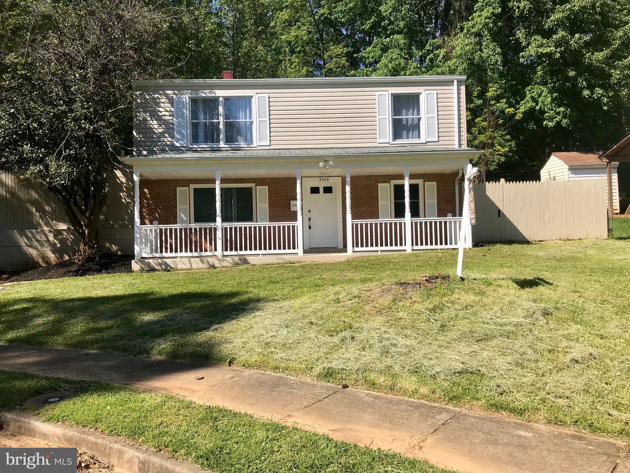3918 Findley Road Woodbridge, VA 22193 - Photo 3 of 25 Gallery Image 3