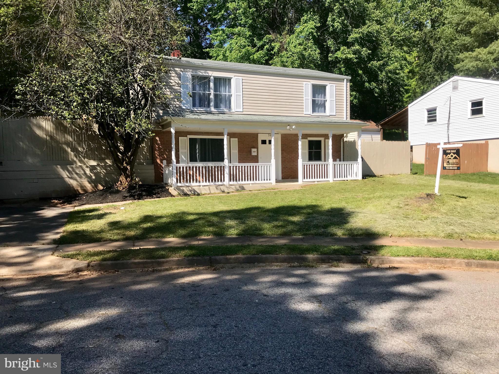 3918 Findley Road Woodbridge, VA 22193 - Photo 4 of 25 Gallery Image 4