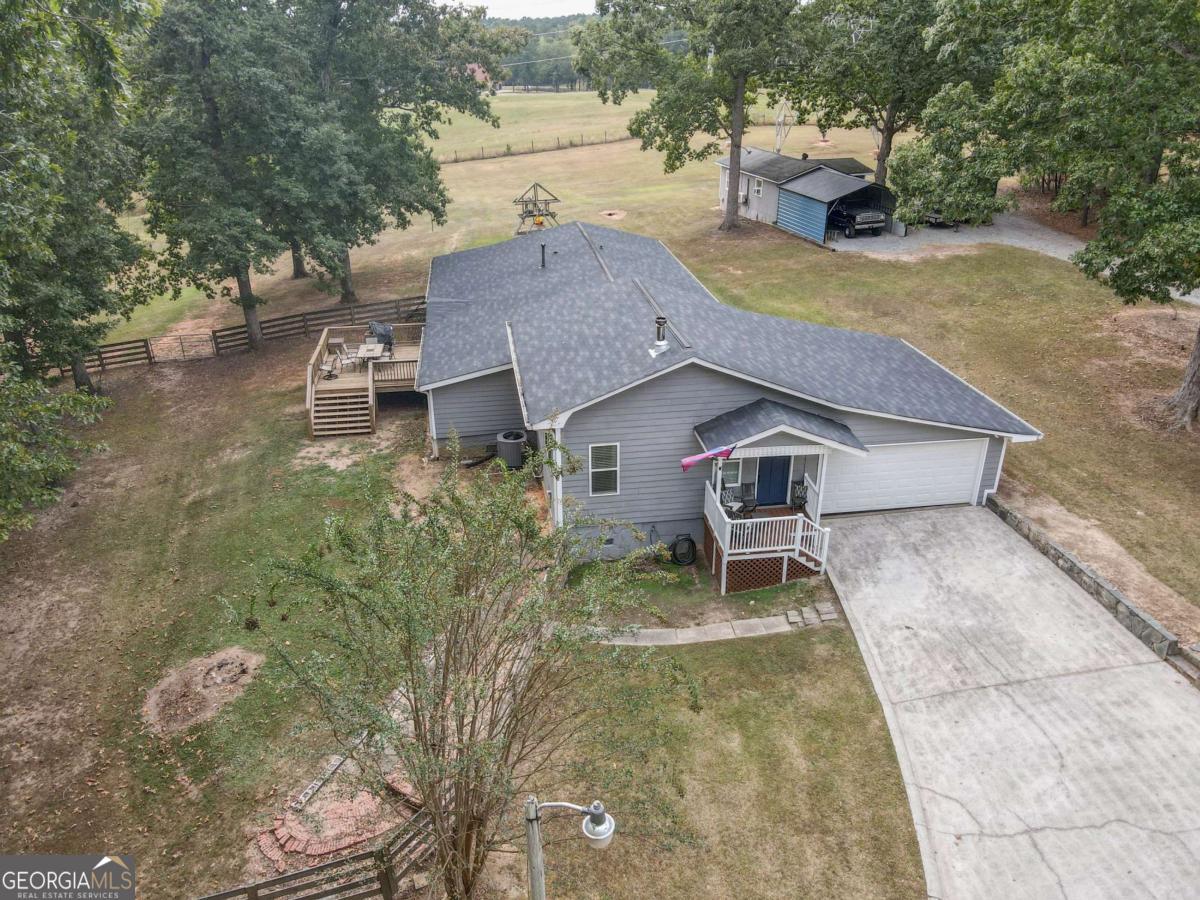 2086 Bethlehem Church Road Grantville, GA 30220 - Photo 2 of 46