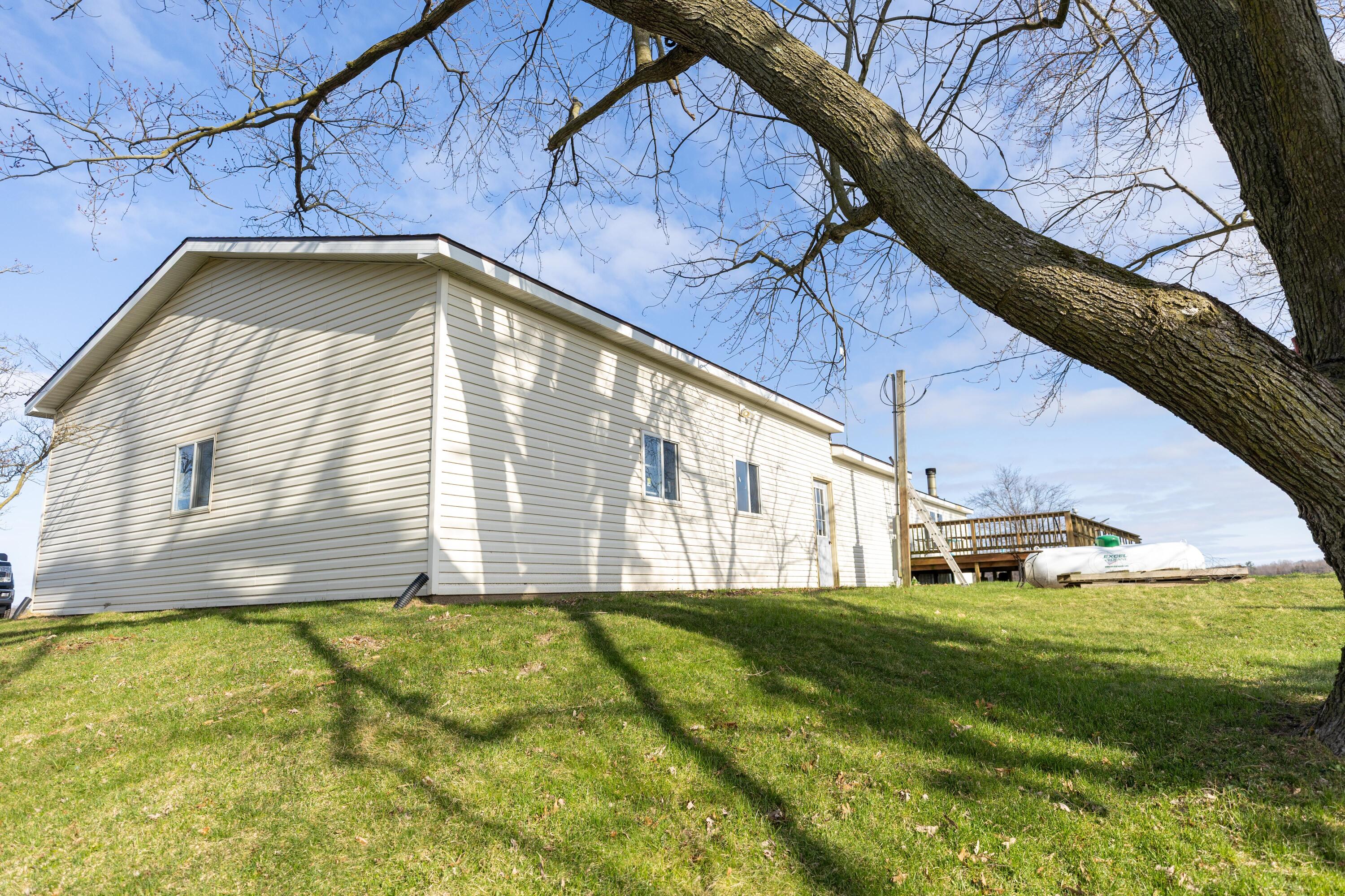 2822 Olmstead Road Muir, MI 48860 - Photo 6 of 43 2822 Olmstead Rd-44