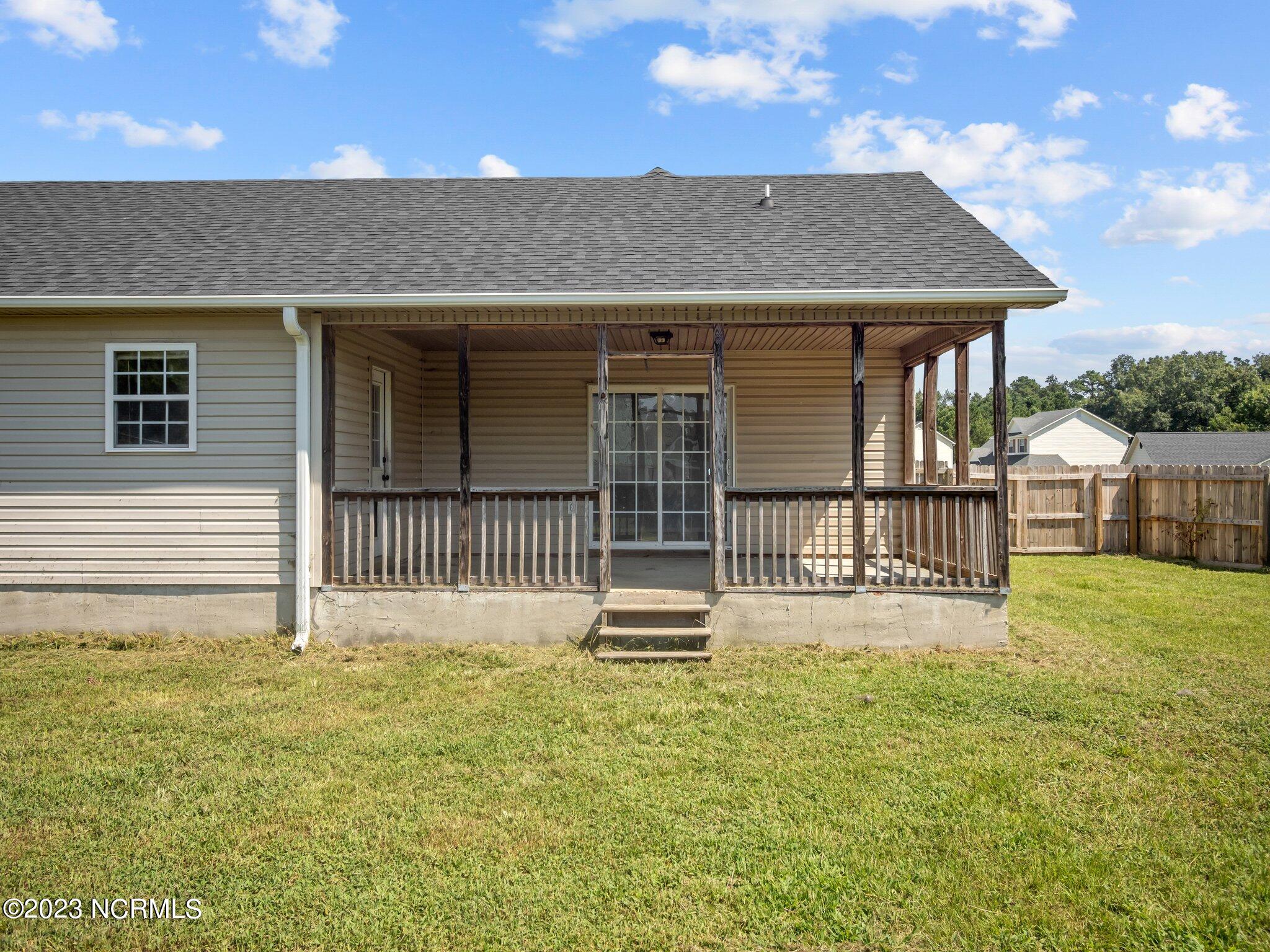 301 Rivers Edge Court Jacksonville, NC 28540 - Photo 40 of 55 20-web-or-mls-P9054730