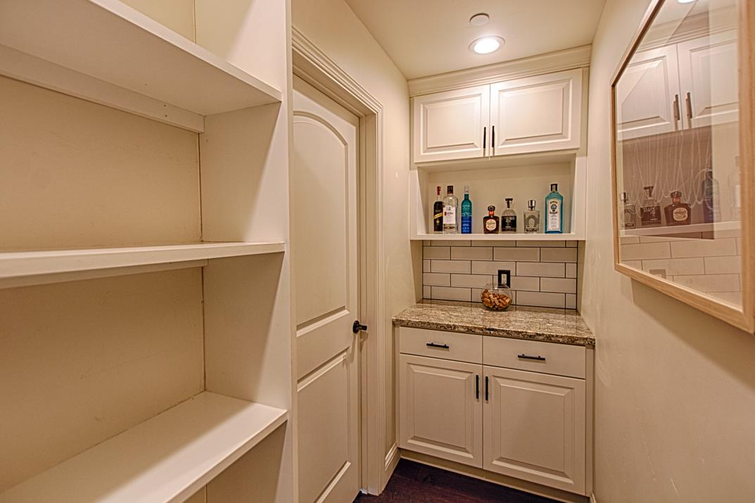 425 Echo Valley Road Salinas, CA 93907 - Photo 13 of 60