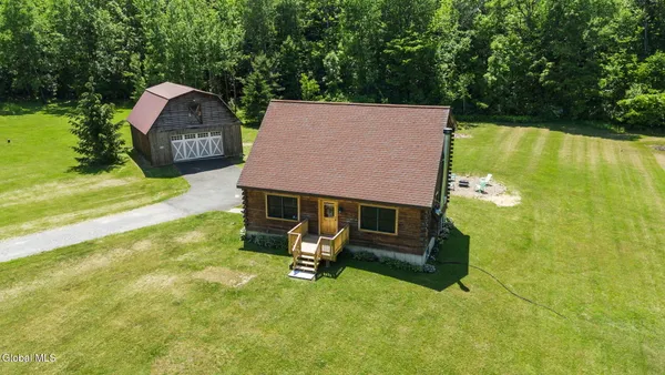 $395,000 | 1091 Goldfoot Road, Glenville, NY 12302