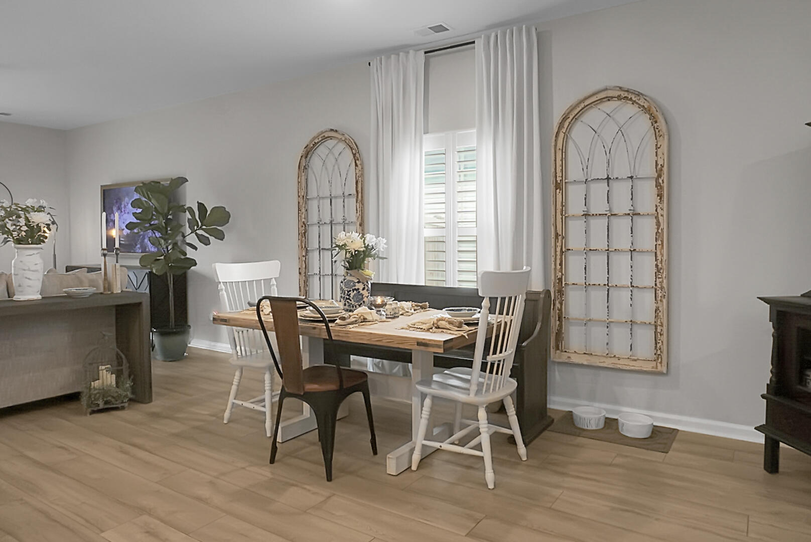 576 Spanish Wells Road Summerville, SC 29486 - Photo 5 of 49 DSC05780