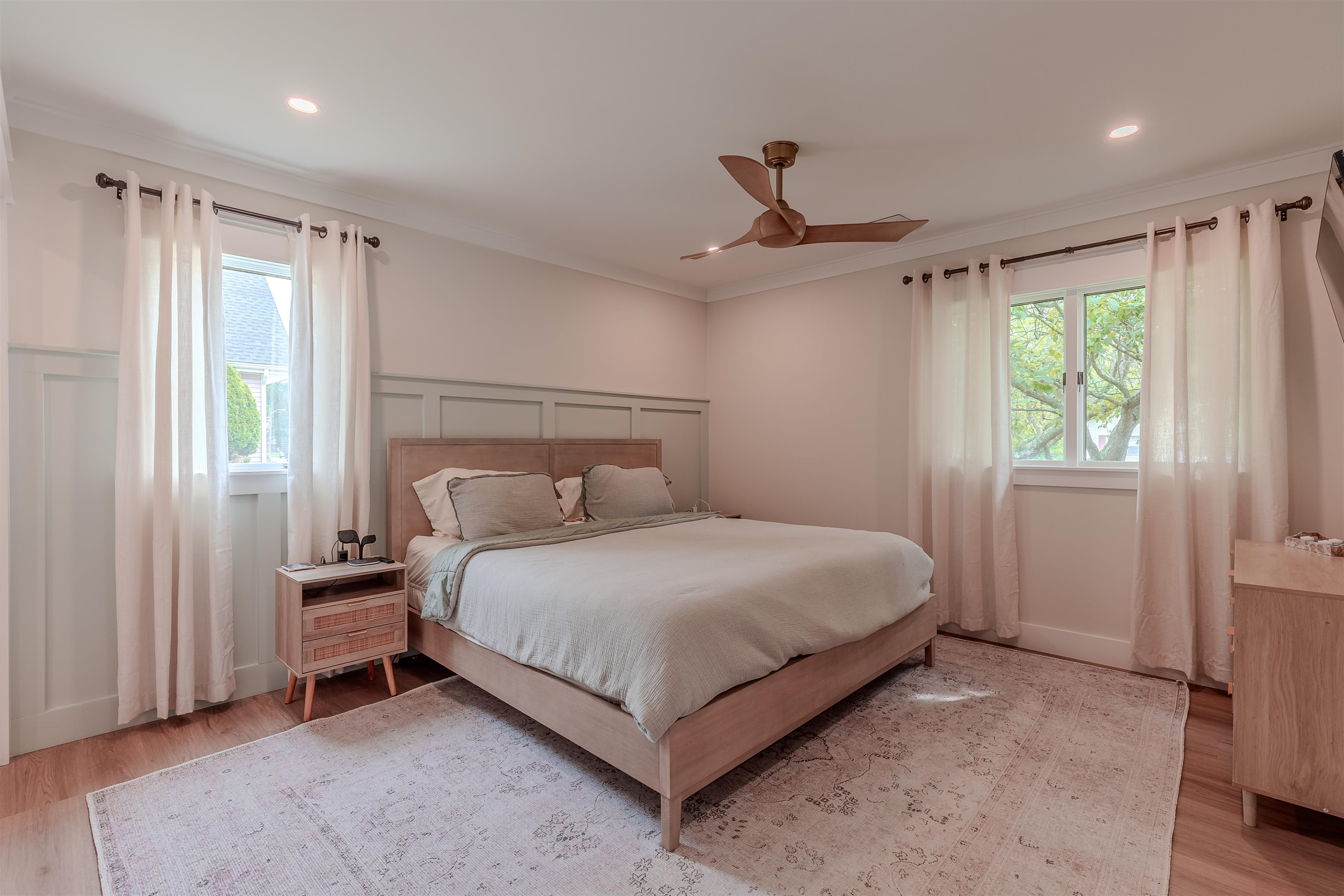 963 Tecumseh Road Erma, NJ 08204 - Photo 21 of 41 a bedroom with a bed and a window