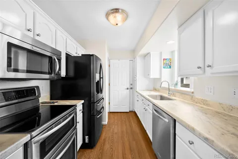 $500,000 | 9559 East Iowa Circle, Denver, CO 80247