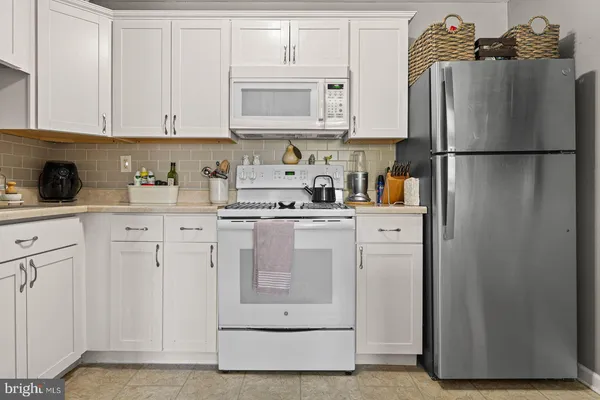 $198,000 | 740 Putnam Boulevard, Unit 21B, Wallingford, PA 19086