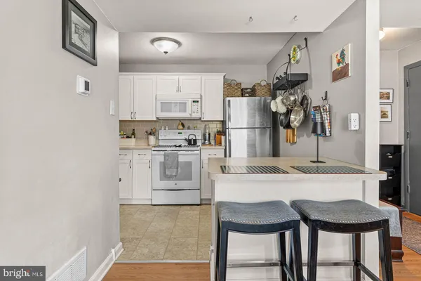 $198,000 | 740 Putnam Boulevard, Unit 21B, Wallingford, PA 19086