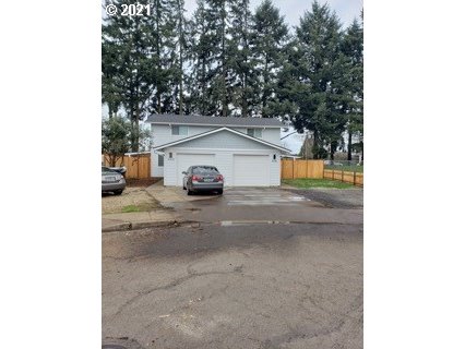 938 North Cloverleaf Loop Springfield, OR 97477 - Photo 1 of 11