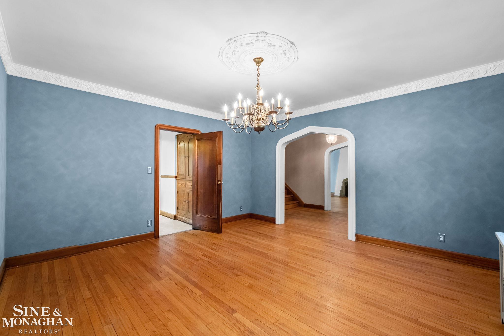 502 Pemberton Road Grosse Pointe, MI 48230 - Photo 17 of 71 50189038-8261893b-788c-4ccc-b02f-c5a7b40845a3.JPG