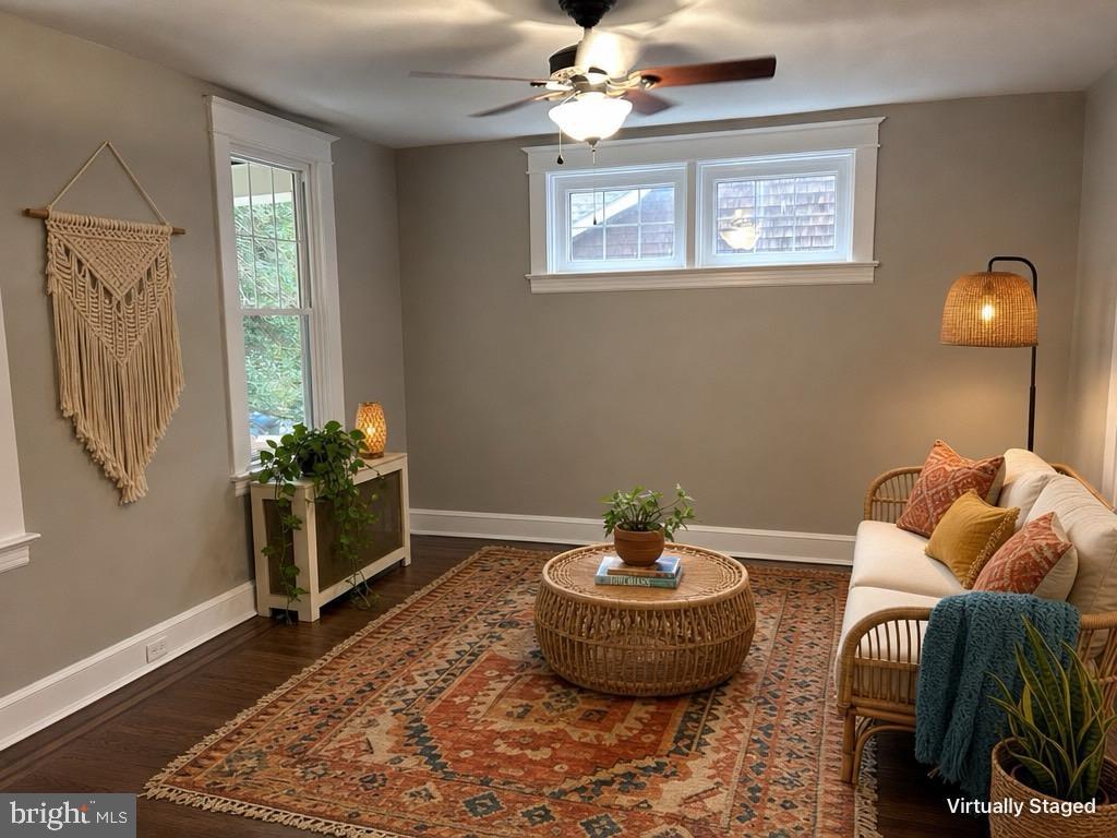 5108 Norwood Road Baltimore, MD 21212 - Photo 6 of 32 Living Room (Staged)