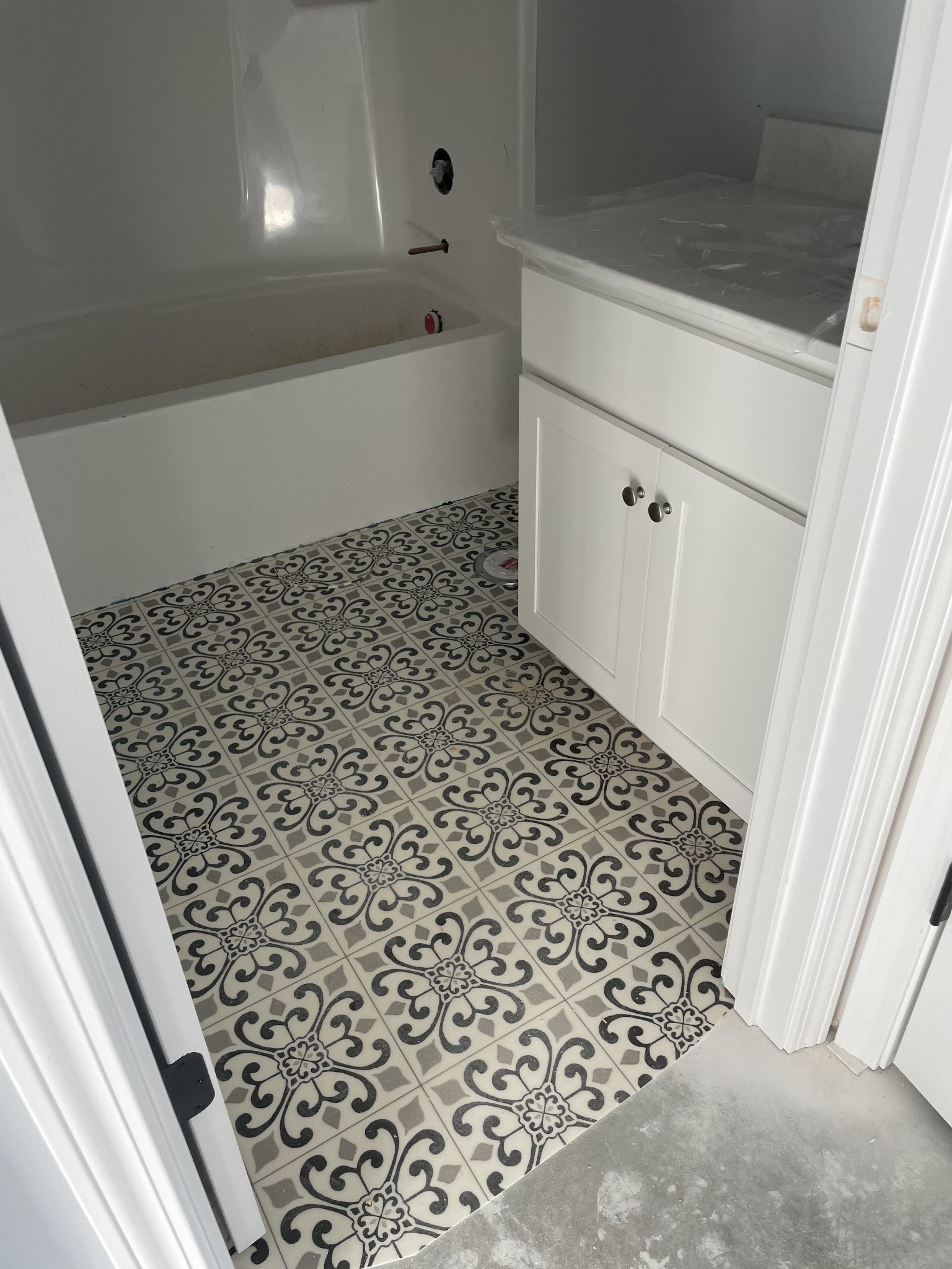 3213 Volta Road Christiana, TN 37037 - Photo 6 of 19 a bathroom with a bathtub and shower