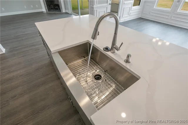 a close view of sink