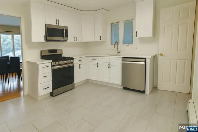 $4,600 | 454 Westview Place, Fort Lee, NJ 07024