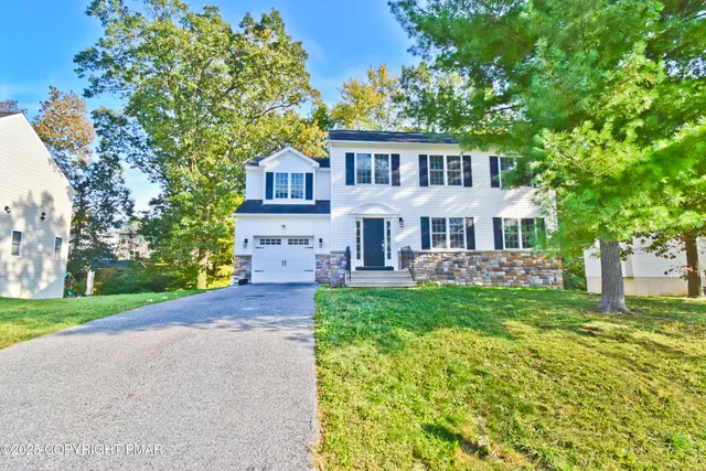 a picture of floor plan