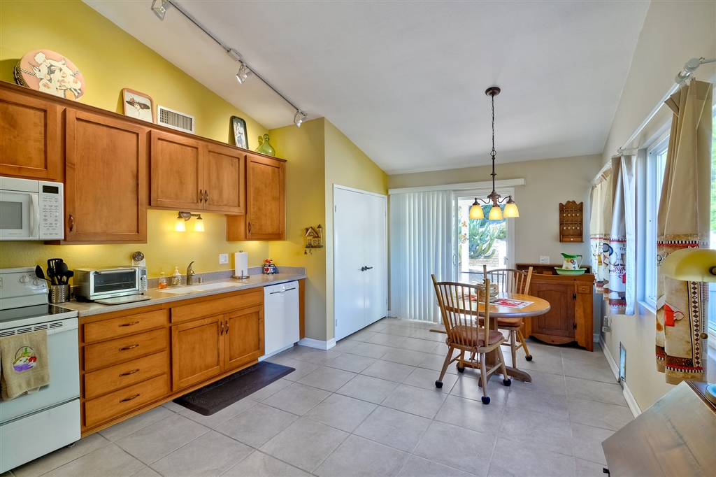 17176 Matinal Road San Diego, CA 92127 - Photo 14 of 25 Gallery Image 14