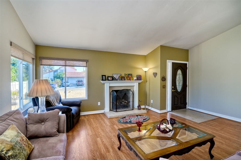 17176 Matinal Road San Diego, CA 92127 - Photo 4 of 25 Gallery Image 4