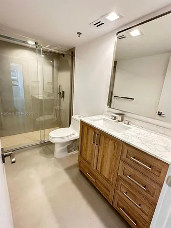 $8,500 | 10205 Collins Avenue, Unit 907, Bal Harbour, FL 33154