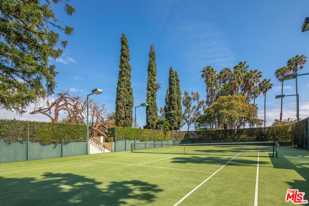 750 Lausanne Road Los Angeles, CA 90077 - Photo 7 of 16 a view of a tennis court