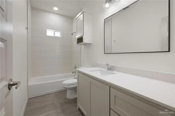 $1,200 | 740 North Alamo Road, Unit 1, Alamo, TX 78516