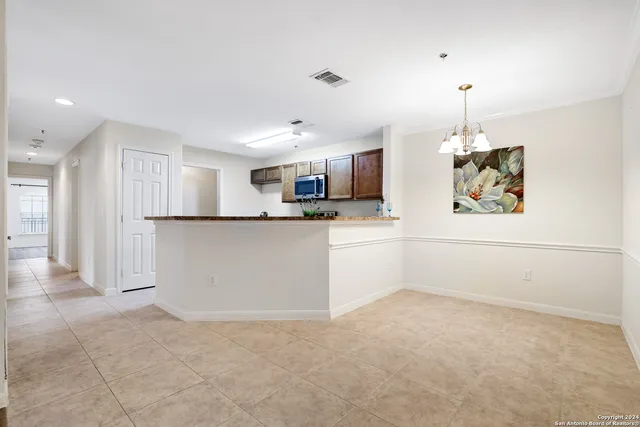 $1,475 | 7323 Snowden Road, Unit 3108, San Antonio, TX 78229