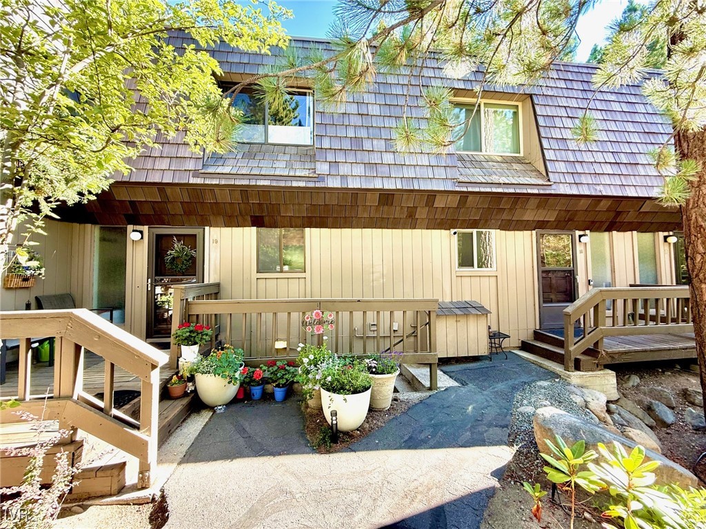 861 Southwood Boulevard, Unit 18 Incline Village, NV 89451 - Photo 17 of 17 Front Entrance