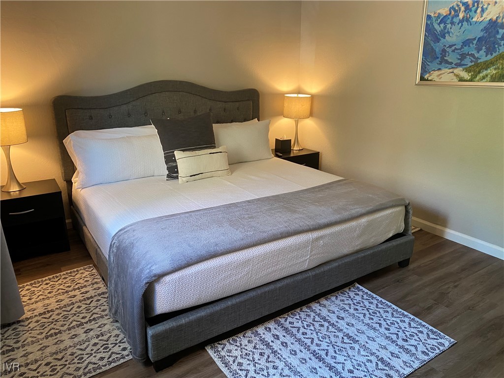 861 Southwood Boulevard, Unit 18 Incline Village, NV 89451 - Photo 6 of 17 Primary Bedroom