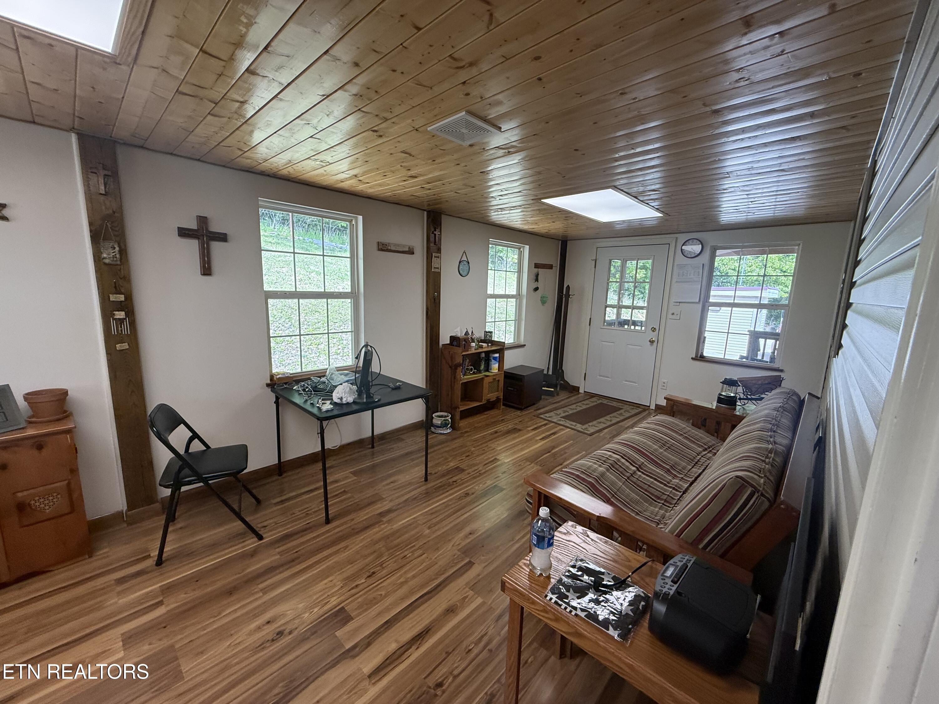 306 Dalton Road Harrogate, TN 37752 - Photo 8 of 44 306 Dalton Rd Pic51