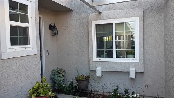 $570,000 | 1649 Toyon Place, Corona, CA 92882